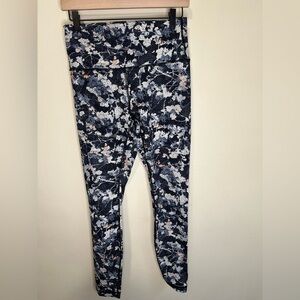 Womens lululemon leggings size 8, GUC, 29 inch inseam